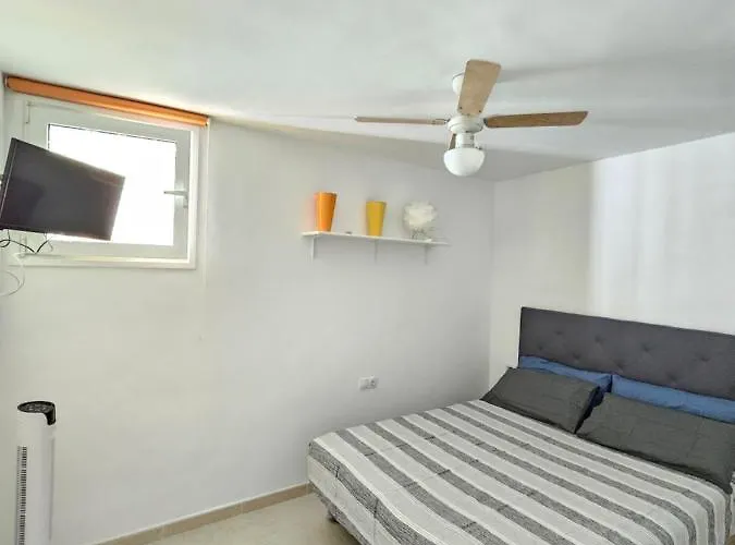 Nicpa Atico Cristianos Los Cristianos (Tenerife)