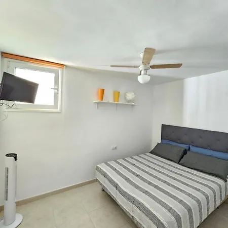 Nicpa Atico Cristianos Los Cristianos (Tenerife)